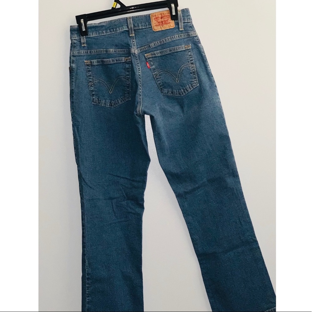 VINTAGE Levi’s 550 Classic Relaxed Bootcut